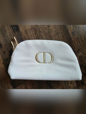 DIOR Christian Dior Cream Velvet Cosmetic Bag / Pouch with Gold Logo. NWOT